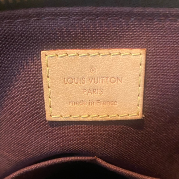 🔥💕SOLD Authentic Louis Vuitton Turenne PM.💕🔥 - Picture 4 of 8